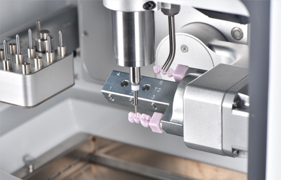 Yucera YRC-6X 5 Eksenli Islak Diş Freze Makinesi CAD CAM Laboratuvarları için