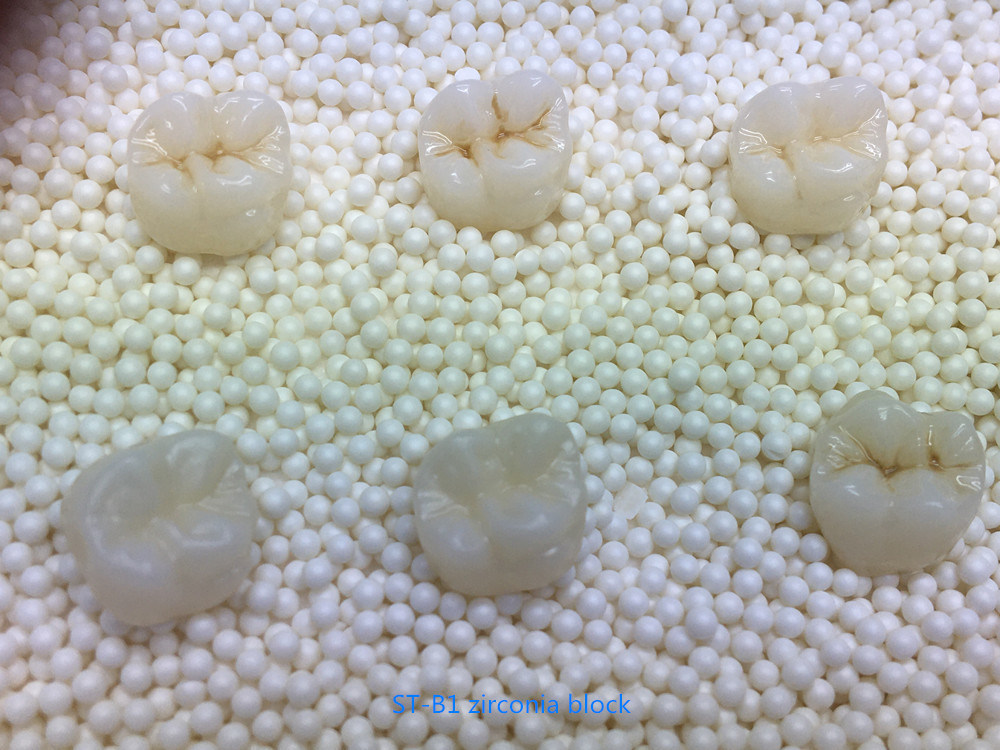 YUCERA 1200MPa 98 HT Dental Zirconia Blocks Dental Consumable Pre Shaded Zirconia Dental Zirconia  Block
