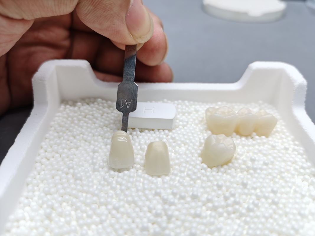 Yucera 3D Plus Zirconia Blocks Supplier Crowns for CAD/CAM System/Dental Zirconia for Laboratory