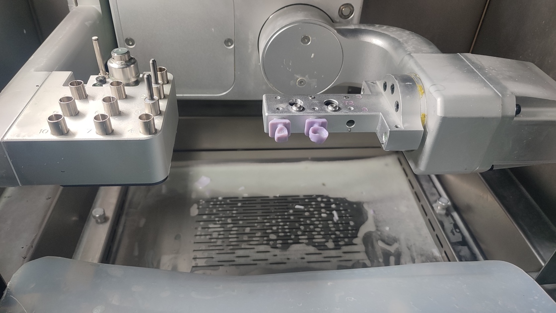 Yucera YRC-6X 5 Axis Wet Dental Dental Cad Cam Milling Machine Best Price