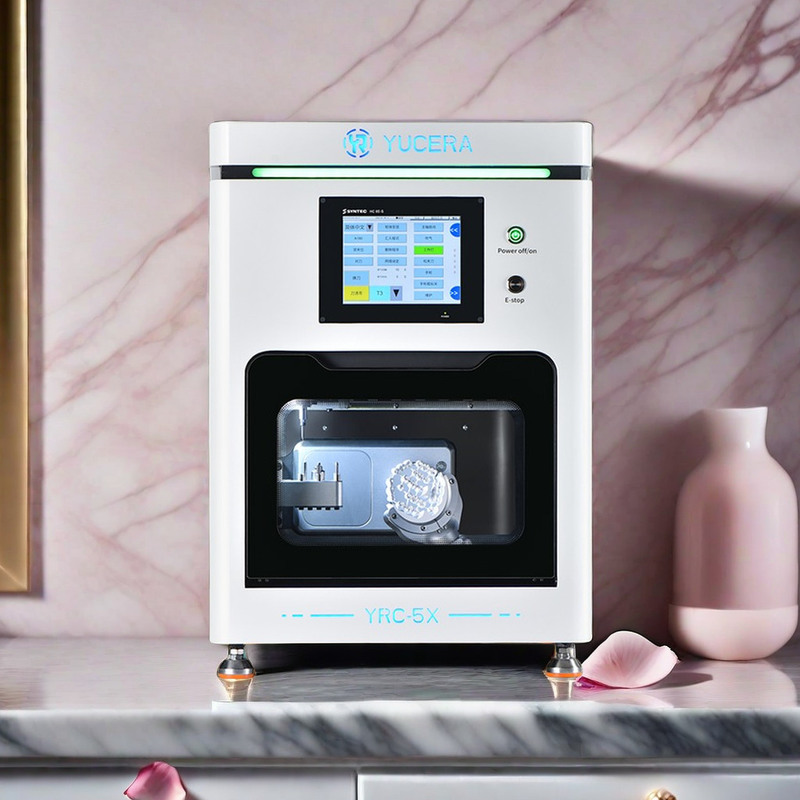 Yucera Diş Laboratuvarı Kuru Frezeleme Makinesi 5 Eksenli CNC Metal Zirkonya CAD CAM Ekipmanları Çin Tedarikçisi