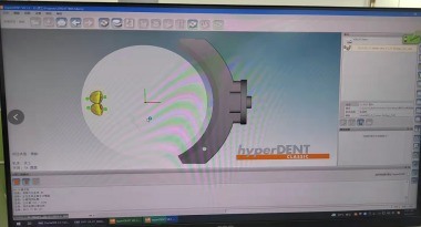 YUCERA 4 eksen 5 eksen CAD CAM Diş Freze Makinesi Zirkonyum Zirkonya Blokları Cam Seramik Acclarent ve Diğer Diş Ekipmanları için
