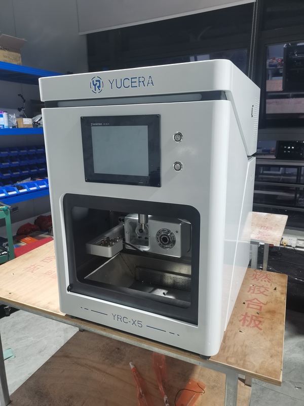 Fabrika En Düşük Fiyat CAD CAM 5 Eksenli Kuru Frezeleme Diş Frezeleme Makinesi Sandalye Tipi Frezeleme Zirkonya, PMMA, WAX için